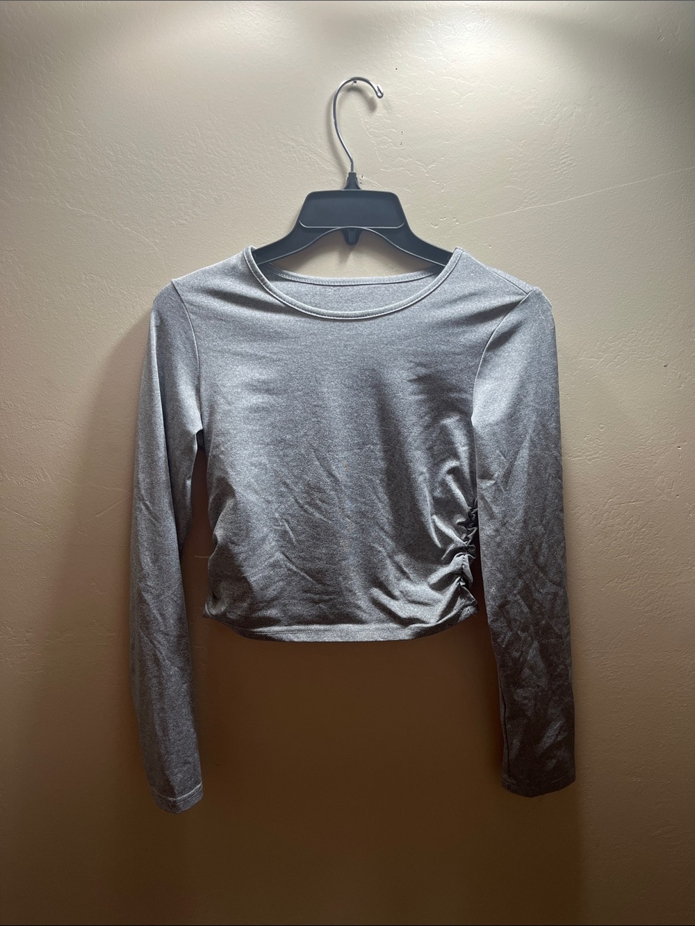 SHEIN Silver Gray Long-Sleeve Ruched Side Crop Top